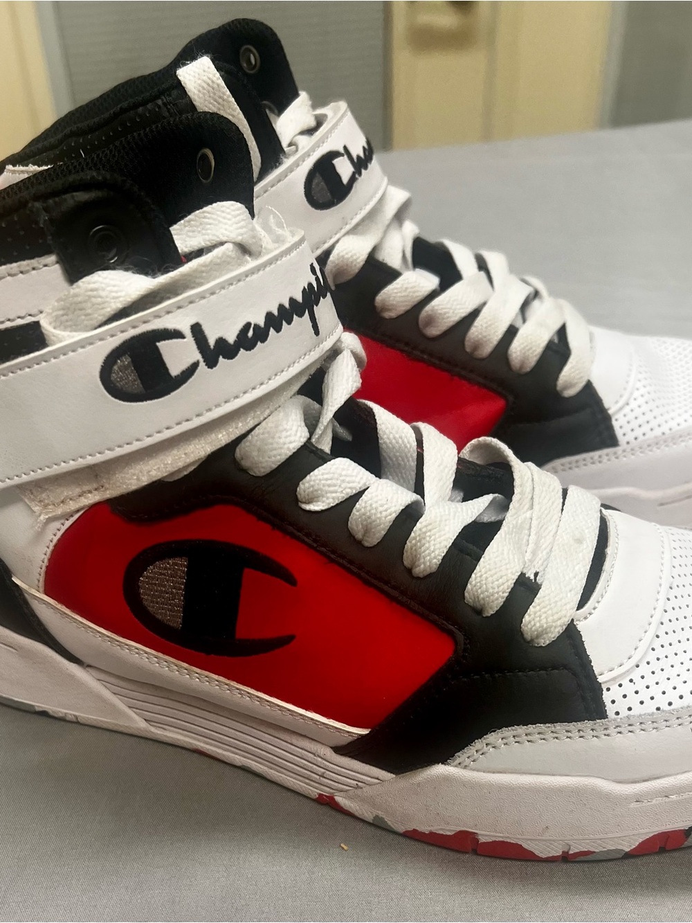 Champion Mens High-Top Sneakers in White, Black & Red Size 8.5